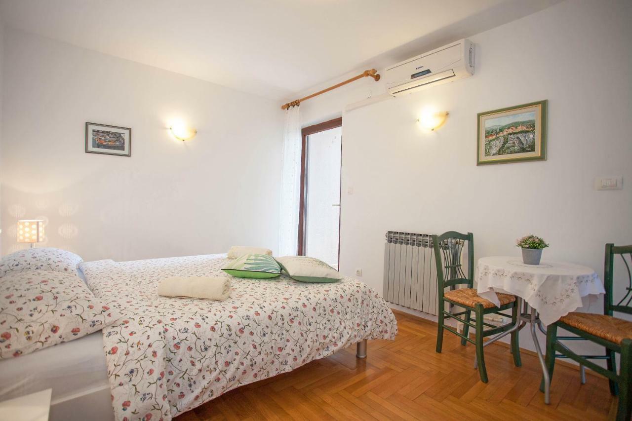 Apartment Studio Sole Ρόβινι Εξωτερικό φωτογραφία