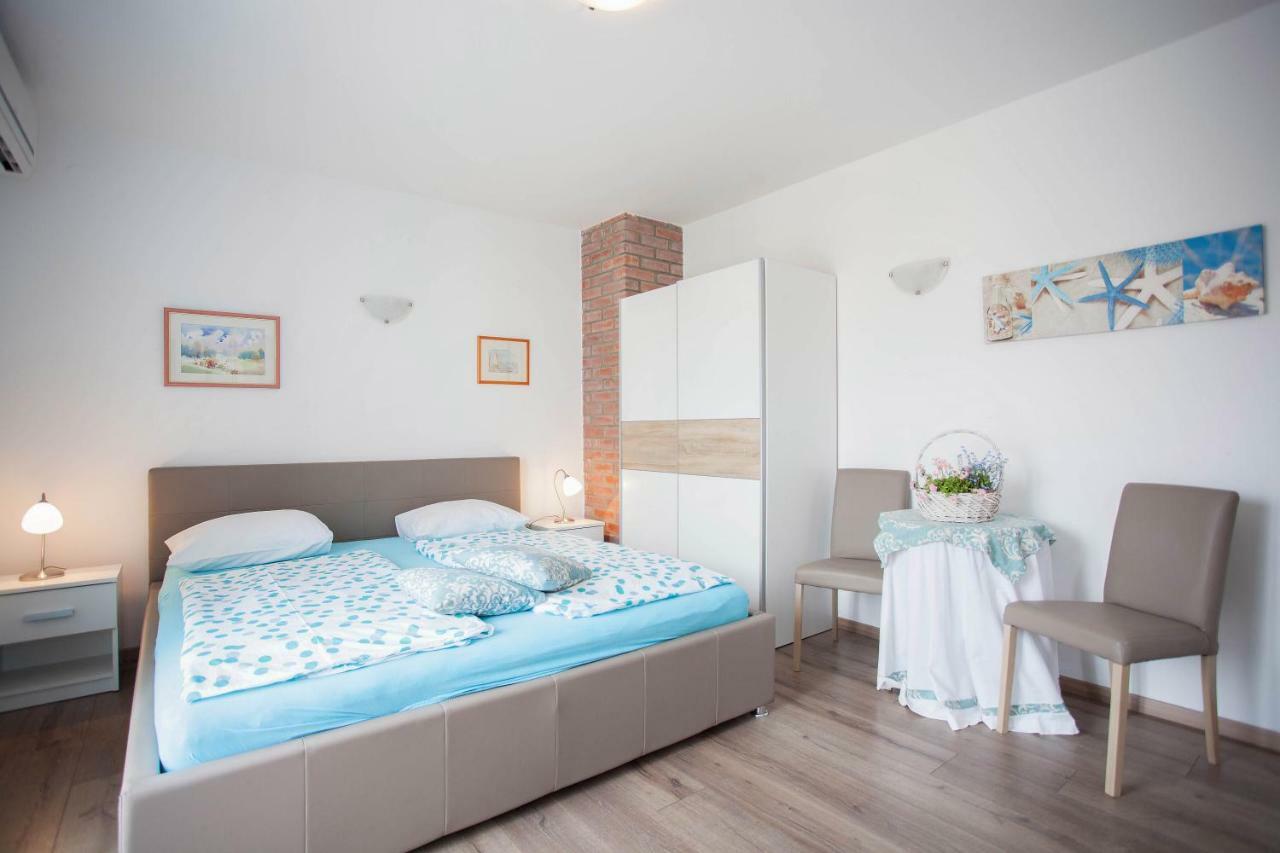 Apartment Studio Sole Ρόβινι Εξωτερικό φωτογραφία
